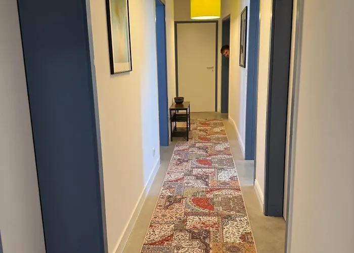 Apartment Premium Im Zentrum Mit 2 Schlafzimmern *